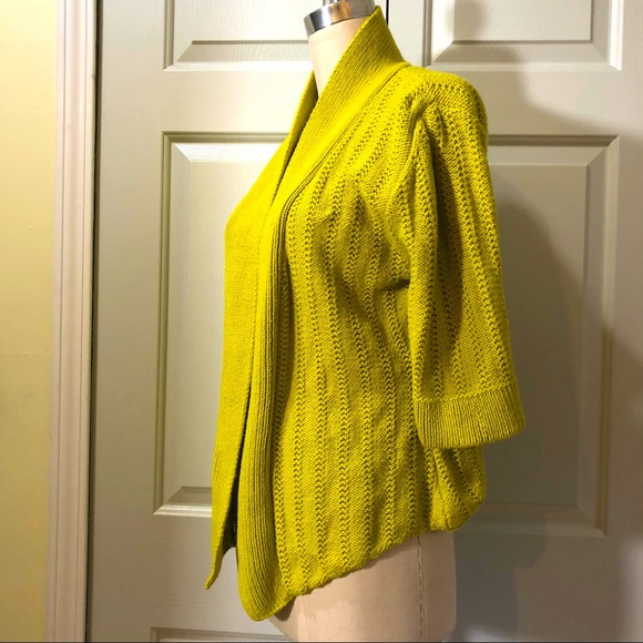 Monterey Bay Chartreuse 💯 Cotton Cardigan Sweater Size Medium - Picture 4 of 10
